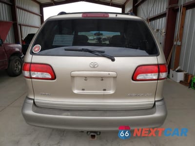 Zdjęcie 6 z 13 samochodu: 2001 TOYOTA SIENNA LE VIN:4T3ZF13C91U389266 - miniatura