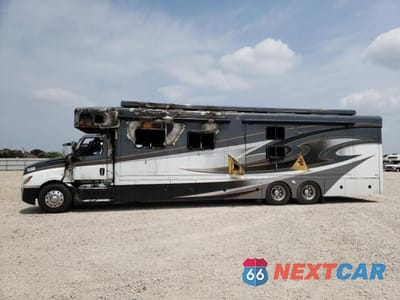 Zdjęcie 9 z 10 samochodu: 2022 FREIGHTLINER CASCADIA 126 VIN:3ALHHLD15NDNB5834 - miniatura