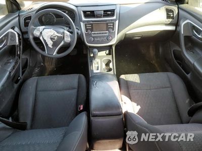 Zdjęcie 8 z 12 samochodu: 2016 NISSAN ALTIMA 2.5 VIN:1N4AL3AP1GN352046 - miniatura