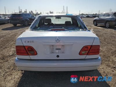 Zdjęcie 6 z 12 samochodu: 1999 MERCEDES-BENZ E 320 VIN:WDBJF65H3XA786979 - miniatura