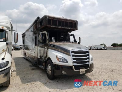 2022 FREIGHTLINER CASCADIA 126 3ALHHLD15NDNB5834 - główne zdjęcie licytacji z USA - miniatura
