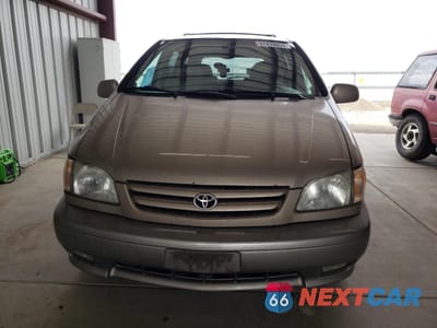 Piąte zdjęcie samochodu w środku: 2001 TOYOTA SIENNA LE VIN:4T3ZF13C91U389266 - miniatura