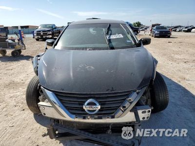 Piąte zdjęcie samochodu w środku: 2016 NISSAN ALTIMA 2.5 VIN:1N4AL3AP1GN352046 - miniatura