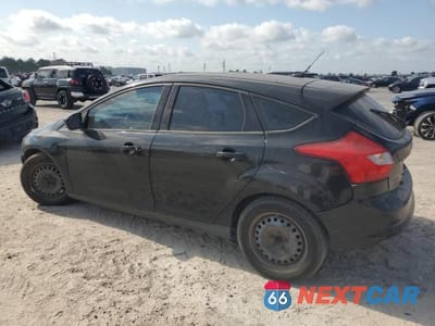 Drugie zdjęcie samochodu z przodu: 2012 FORD FOCUS SE VIN:1FAHP3K28CL221630 - miniatura