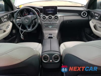 Zdjęcie 8 z 13 samochodu: 2015 MERCEDES-BENZ C 300 4MATIC VIN:55SWF4KB8FU058672 - miniatura