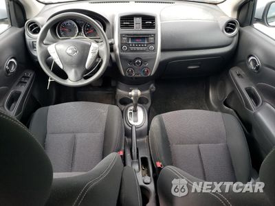 Zdjęcie 8 z 12 samochodu: 2018 NISSAN VERSA S VIN:3N1CN7AP9JK406794 - miniatura