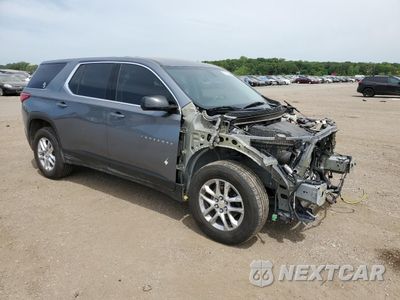 Czwarte zdjęcie samochodu z boku: 2019 CHEVROLET TRAVERSE LS VIN:1GNEVFKW5KJ104774 - miniatura