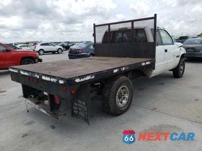 Trzecie zdjęcie samochodu z tyłu: 1999 DODGE RAM 2500 VIN:1B7KC2364XJ526714 - miniatura