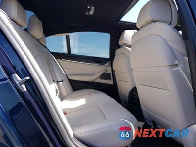 Zdjęcie 10 z 13 samochodu: 2021 BMW M550XI VIN:WBA13BK07MCF50823 - miniatura