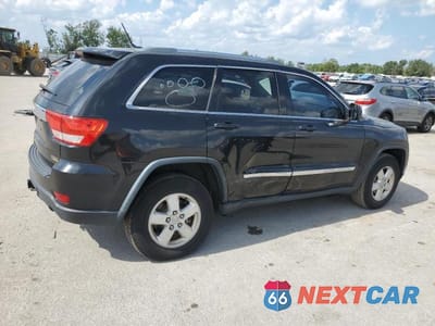 Trzecie zdjęcie samochodu z tyłu: 2012 JEEP GRAND CHEROKEE LAREDO VIN:1C4RJEAG1CC360250 - miniatura