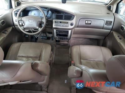 Zdjęcie 8 z 13 samochodu: 2001 TOYOTA SIENNA LE VIN:4T3ZF13C91U389266 - miniatura