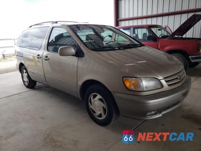 Czwarte zdjęcie samochodu z boku: 2001 TOYOTA SIENNA LE VIN:4T3ZF13C91U389266 - miniatura