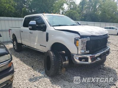 Czwarte zdjęcie samochodu z boku: 2017 FORD F250 SUPER DUTY VIN:1FT7W2BT9HEB13377 - miniatura