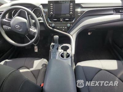 Zdjęcie 8 z 13 samochodu: 2022 TOYOTA CAMRY LE VIN:4T1C11AK5NU701743 - miniatura