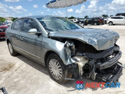 Czwarte zdjęcie samochodu z boku: 2006 VOLKSWAGEN PASSAT 2.0T VIN:WVWAK73C26P215411 - miniatura