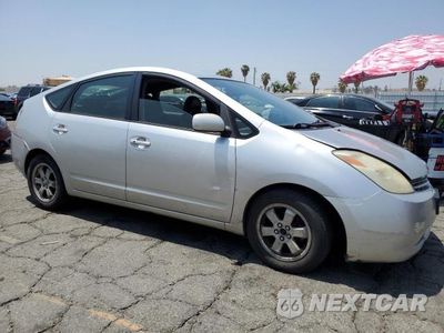 Czwarte zdjęcie samochodu z boku: 2004 TOYOTA PRIUS VIN:JTDKB20U340095032 - miniatura