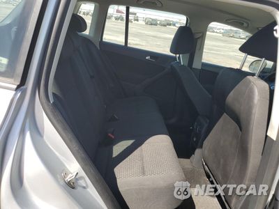 Zdjęcie 11 z 13 samochodu: 2011 VOLKSWAGEN TIGUAN S VIN:WVGAV7AX5BW552597 - miniatura