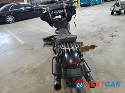 Czwarte zdjęcie samochodu z boku: 2018 HARLEY-DAVIDSON FLHXS 115TH ANNIVERSARY STREET GLIDE SPECIAL VIN:1HD1KYC19JB632579 - miniatura