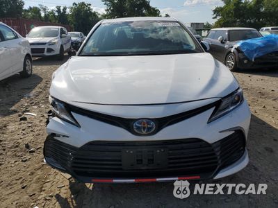 Piąte zdjęcie samochodu w środku: 2021 TOYOTA CAMRY LE VIN:4T1C31AK4MU547924 - miniatura