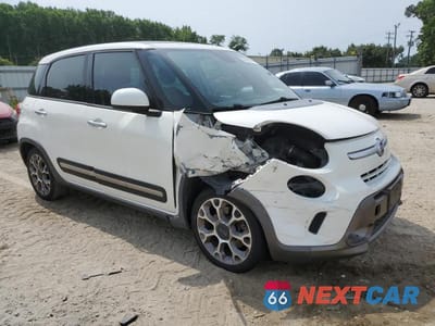 Czwarte zdjęcie samochodu z boku: 2014 FIAT 500L TREKKING VIN:ZFBCFADHXEZ011806 - miniatura