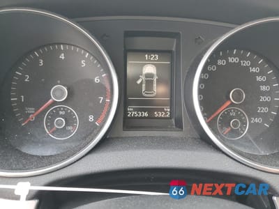 Zdjęcie 9 z 13 samochodu: 2011 VOLKSWAGEN GOLF VIN:WVWDA7AJ3BW165412 - miniatura