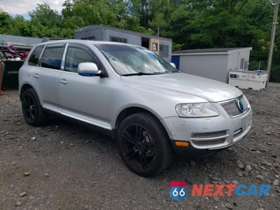 Czwarte zdjęcie samochodu z boku: 2005 VOLKSWAGEN TOUAREG 3.2 VIN:WVGZG77L15D057945 - miniatura