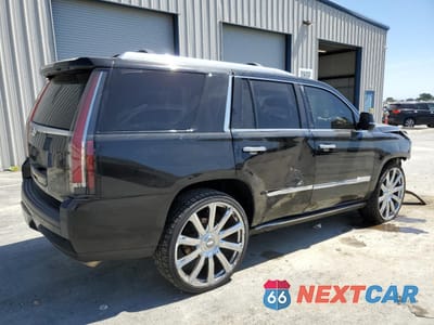 Trzecie zdjęcie samochodu z tyłu: 2015 CADILLAC ESCALADE PREMIUM VIN:1GYS3NKJ3FR670434 - miniatura