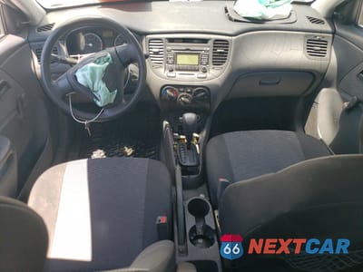 Zdjęcie 8 z 13 samochodu: 2009 KIA RIO BASE VIN:KNADE223896461427 - miniatura
