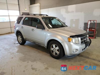 Czwarte zdjęcie samochodu z boku: 2011 FORD ESCAPE XLT VIN:1FMCU9D77BKC36421 - miniatura