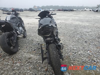 Czwarte zdjęcie samochodu z boku: 2023 KAWASAKI EX400 VIN:JKAEXKG15PDAS2782 - miniatura