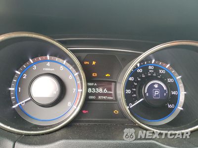 Zdjęcie 9 z 12 samochodu: 2012 HYUNDAI SONATA SE VIN:5NPEC4AB0CH431711 - miniatura