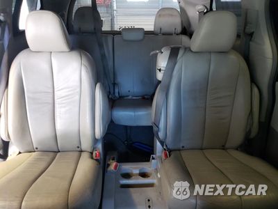 Zdjęcie 10 z 13 samochodu: 2011 TOYOTA SIENNA XLE VIN:5TDYK3DC9BS074181 - miniatura