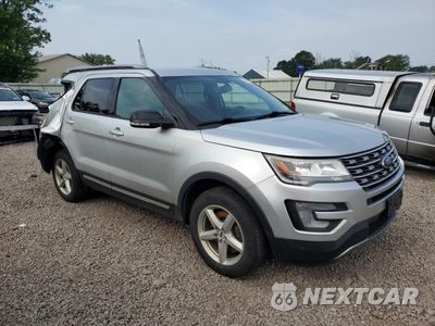 Czwarte zdjęcie samochodu z boku: 2017 FORD EXPLORER XLT VIN:1FM5K8D84HGD47344 - miniatura