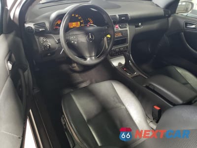 Zdjęcie 8 z 14 samochodu: 2004 MERCEDES-BENZ C 230K SPORT COUPE VIN:WDBRN40J34A595532 - miniatura