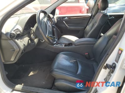 Zdjęcie 7 z 12 samochodu: 2001 MERCEDES-BENZ C 320 VIN:WDBRF64J01F087200 - miniatura