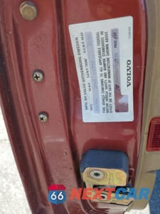 Zdjęcie 12 z 12 samochodu: 1986 VOLVO 740 GLE VIN:YV1FX8849G2073338 - miniatura