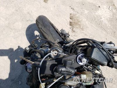 Zdjęcie 7 z 9 samochodu: 2003 HONDA CBR600 RR VIN:JH2PC37043M003520 - miniatura