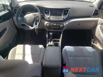 Zdjęcie 8 z 13 samochodu: 2018 HYUNDAI TUCSON SEL VIN:KM8J33A44JU726142 - miniatura