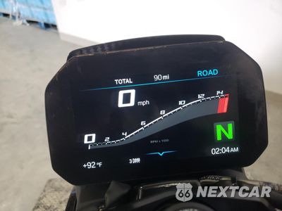 Zdjęcie 7 z 10 samochodu: 2024 BMW M 1000 R VIN:WB10E8307R6J53364 - miniatura