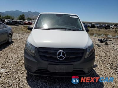 Piąte zdjęcie samochodu w środku: 2016 MERCEDES BENZ METRIS VIN:WD4PG2EE2G3162673 - miniatura