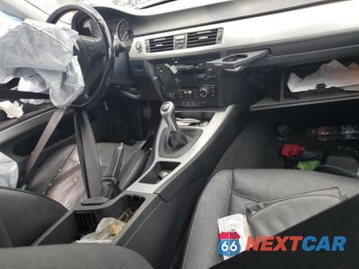 Zdjęcie 8 z 12 samochodu: 2011 BMW 328 XI VIN:WBAPK7C51BA771795 - miniatura
