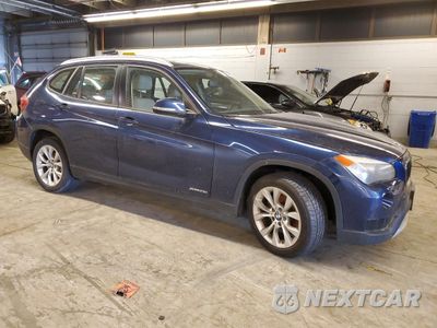 Czwarte zdjęcie samochodu z boku: 2013 BMW X1 XDRIVE28I VIN:WBAVL1C5XDVR84872 - miniatura