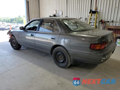 Drugie zdjęcie samochodu z przodu: 1995 TOYOTA CAMRY LE VIN:4T1GK12E1SU858379 - miniatura