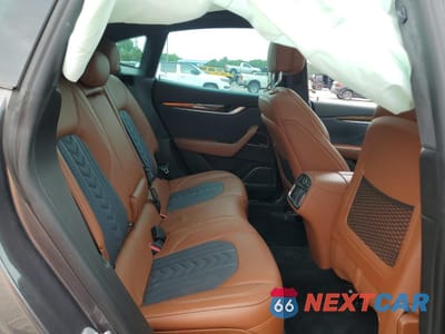 Zdjęcie 11 z 15 samochodu: 2018 MASERATI LEVANTE S LUXURY VIN:ZN661YUL8JX298542 - miniatura