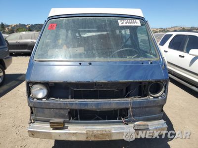 Piąte zdjęcie samochodu w środku: 1983 VOLKSWAGEN VANAGON BUS VIN:WV2YB0250DH113395 - miniatura