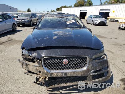 Piąte zdjęcie samochodu w środku: 2018 JAGUAR XE VIN:SAJAR4FX9JCP39245 - miniatura