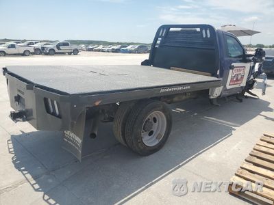 Trzecie zdjęcie samochodu z tyłu: 2020 FORD F550 SUPER DUTY VIN:1FDUF5GT5LDA09640 - miniatura