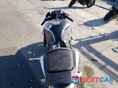 Zdjęcie 6 z 8 samochodu: 2018 HONDA CBR600 RR VIN:JH2PC40H3JK400120 - miniatura