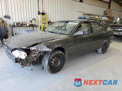 1995 TOYOTA CAMRY LE 4T1GK12E1SU858379 - główne zdjęcie licytacji z USA - miniatura