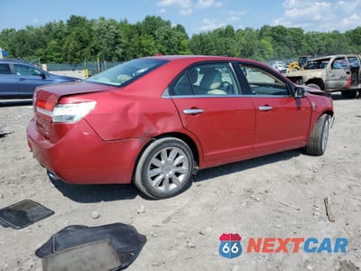 Trzecie zdjęcie samochodu z tyłu: 2010 LINCOLN MKZ VIN:3LNHL2JC2AR750625 - miniatura